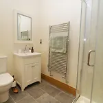 Little Crake Howe Nyaraló *